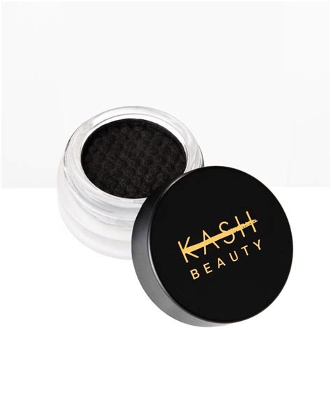 Embrace the Magic: How to Achieve a Seamless Liner Look with Kash Liner